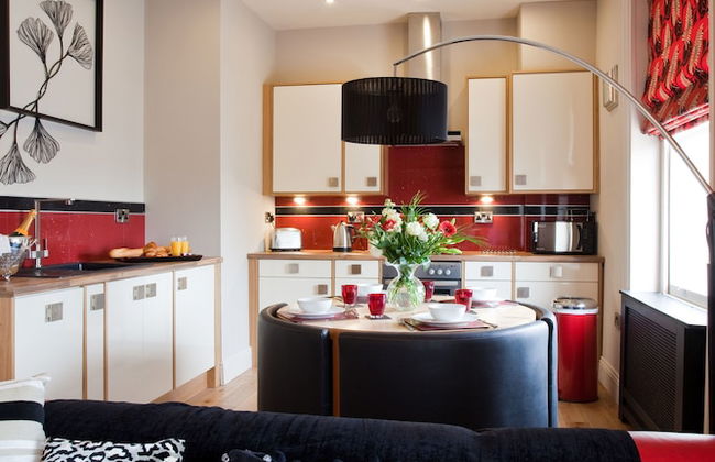 Portland Apartments - Photo 13