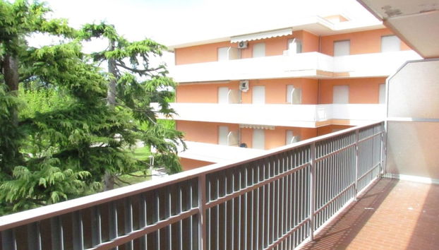 Flat in a Superb Resort in Bibione - Beahost - Foto 4, Balcón