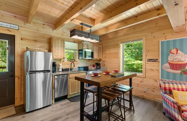 Strawberry Patch - Photo 8