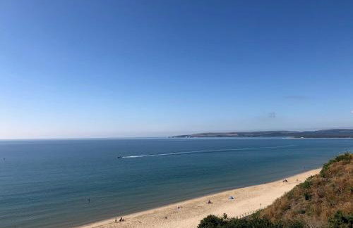 Luxury Villa with Beach Hut and Hot Tub - Photo 44