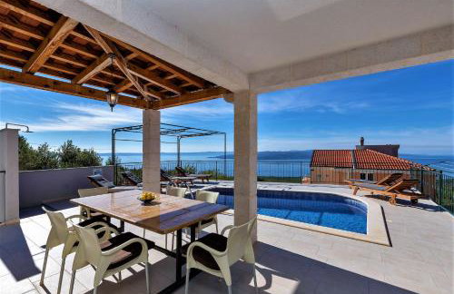 Villa Magico with pool and fantastic seaview - Foto 1