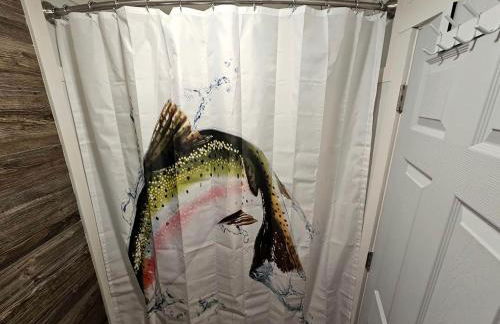 Beautiful Cottage Nestled Amidst Trees in Wellston, Michigan - Foto 13