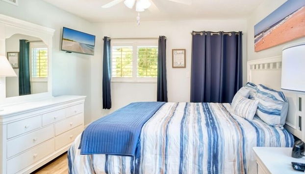 Breakers West C1 2 Bedroom Condo by RedAwning - Foto 5, Habitación