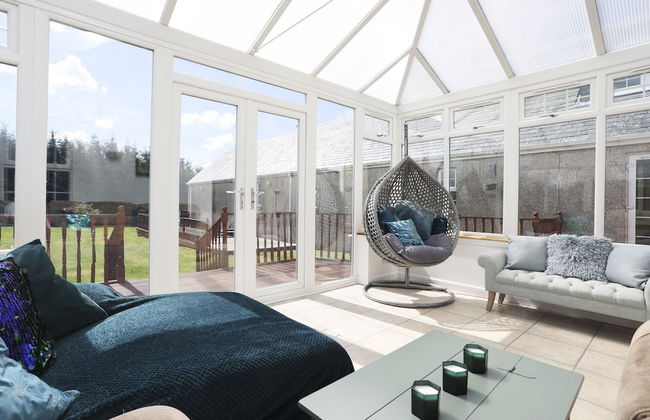 JOIVY Greenknowes Estate With Hot Tub And Bar - Foto 47