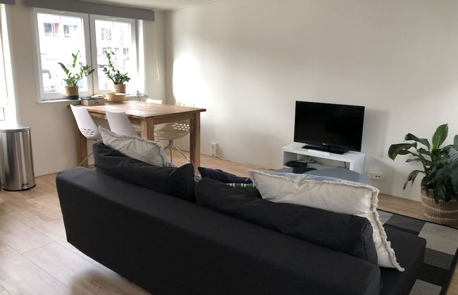 Slapen in eigentijds woonboot hotel - Foto 12