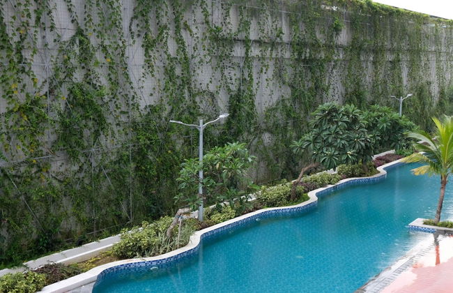 Comfy Studio Loft Connected To Mall At Icon Gresik Apartment - Foto 13