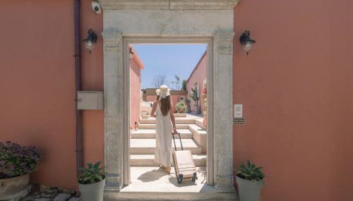 Arhontiko Arhanes Suites - Photo 3