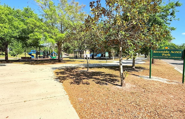 Spacious Modern King bed Game Room More - Photo 25
