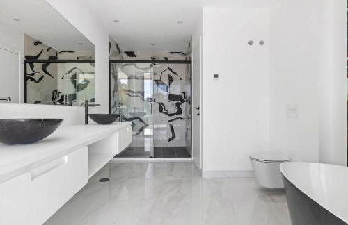 Villa Adelfa - Beachside Modern Villa in Marbella - Foto 45