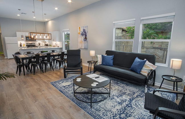 Your Dream Stay 4BR 2BA Near Downtown Riverwalk - Foto 2