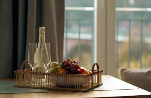 MAINTERRASSE Boardinghouse am Fluss klimatisierte Apartments mit 80qm Terrasse - Foto 12