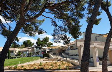 Côté Golf, bel appartement RDC avec terrasses dans Golf, piscine, tennis, à 5mn de l'Isle sur la Sorgue - Foto 29