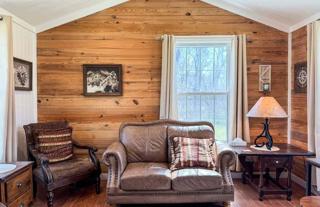 Wagon Wheel Cottage Couples Getaway in the Country - Foto 6