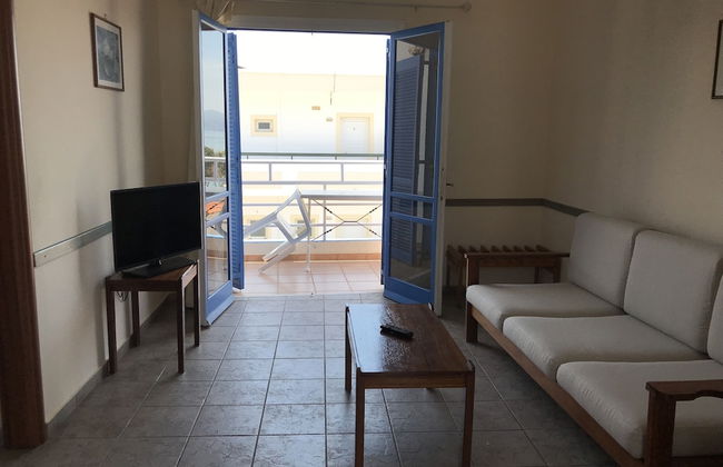 Amazones Villas Apartments - Photo 11