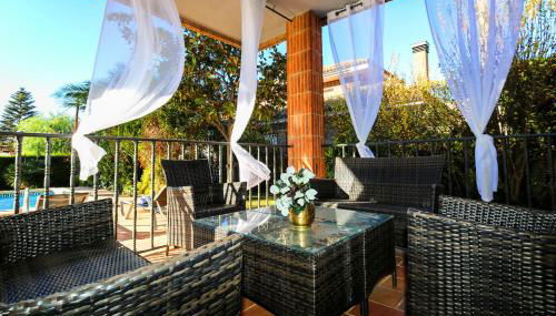 GERANIS VILLA ONLY FAMILIES Planet Costa Dorada - Foto 5