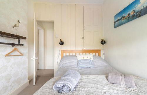 The Old Railway cottage with hot tub - Foto 29