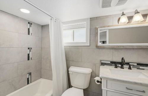 Cozy Mountain Retreat in Downtown With Hot Tub and Bikes - Foto 24