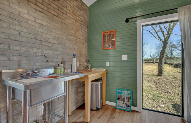 Stunning Home-right Across From Albert Dance Hall! - Foto 38