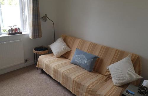 Beechcroft 2 bed part house - Photo 9