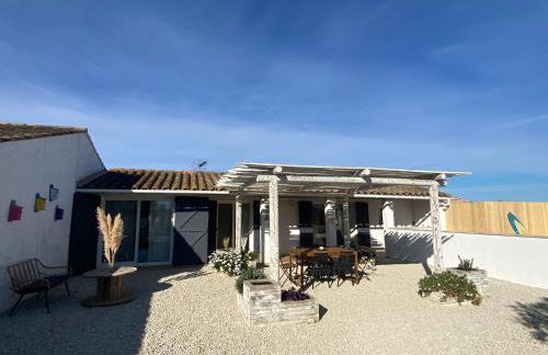 Mas des Oliviers, maison avec piscine privative et chauffée, 3 animaux acceptés LOCAMARGUE - Foto 2