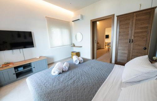 SEMIRAMIS Luxury Apartments - Photo 8