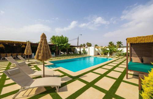 Villa única con piscina, perfecta para familias - Foto 7