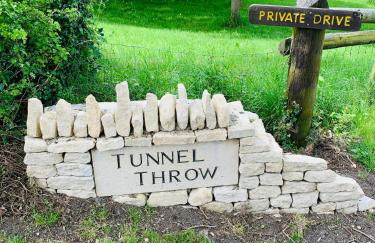 Beautiful Cottage With Stunning Views in Box - Foto 4