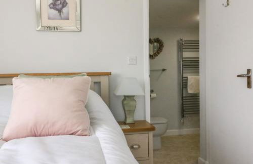 Shipton Hill View - Photo 17