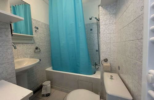 Appartement 2 pièces avec balcon et parking privé - FR-1-224B-71 - Foto 12