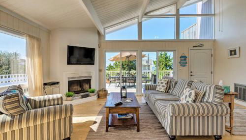 Westhampton Beach Home with Deck and Ocean Views! - Foto 3