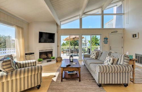 Westhampton Beach Home with Deck and Ocean Views! - Foto 3