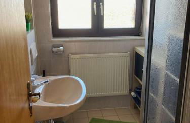 Sonnige Etagen-Wohnung, alleinige Nutzung, Wasserbett - Foto 14