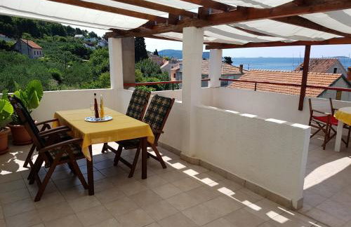 Apartments by the sea Prvic Luka, Prvic - 21276 - Foto 9