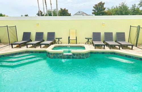 RR7510 – 6BR Villa w/ Game - Foto 33