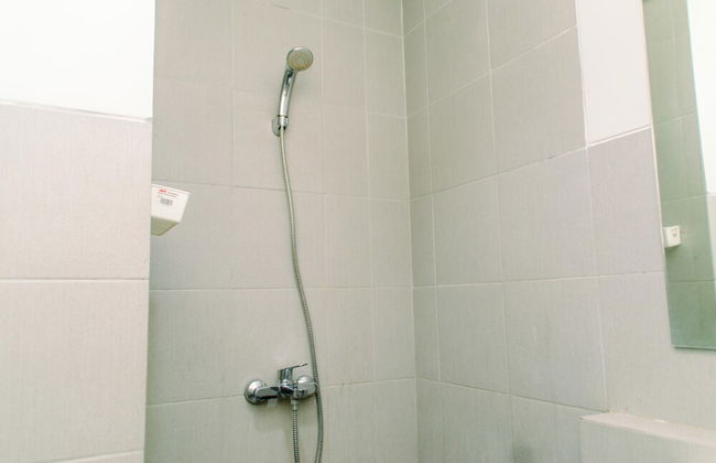 Minimalist And Comfy Studio At Bintaro Icon Apartment - Foto 11