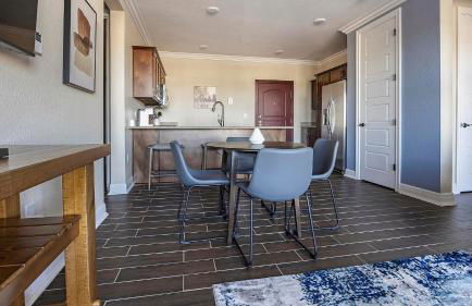 Landing Stylish 2BD Gym Pool - Foto 12