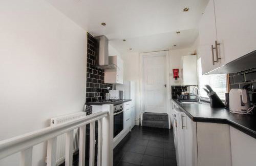3BR Flat, Parking,WiFi, Near Metro Centre - Foto 13