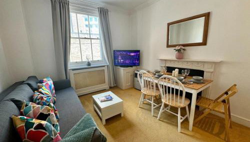 Buckingham Palace Townhouse, UNIQUE location - Foto 4