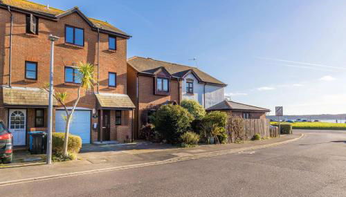 Spinnaker House-with Tesla Electric Charging Point - Foto 1