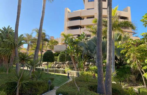 Apartamento lujo en primera línea de playa en Bahía de la Plata, Estepona - Photo 53