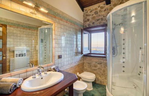 Nice Home In Montepaone - Photo 24