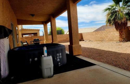 Spacious Home - Pool Table, Game Room & Jacuzzi - Foto 16