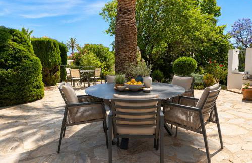 Villa with private pool & outdoor kitchen - Photo 54