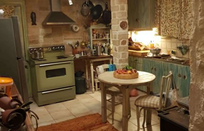 Charming Country Cottage by the sea one Minute - Photo 3