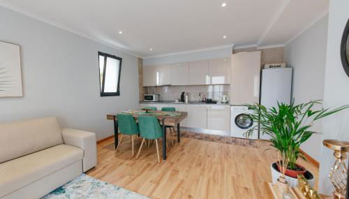 sweet home - Photo 2, stove, minibar