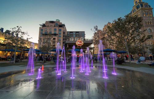Cozy Room 2 Full Beds near Frost Bank Stadium WB2 - Photo 25