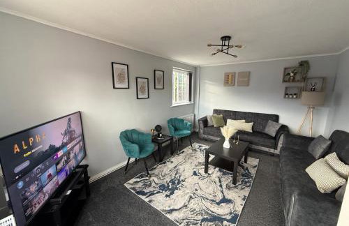 3-Bed Detached House Private Drive for Two Cars - Foto 10