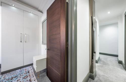 DELUXE Apartment With Terrace over HARRODS - Foto 33