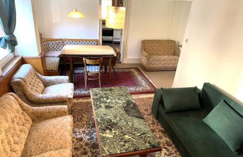 3 Floor XXL House, 7 Rooms, 2 Kitchen, 15 Minutes to Frankfurt, Washing Machine - Foto 3