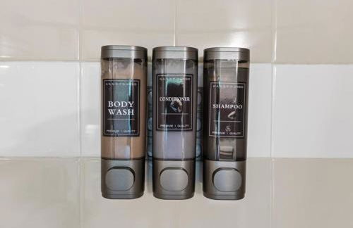 Luxury & Vibrant stay in Frisco with pool & gym - Foto 16